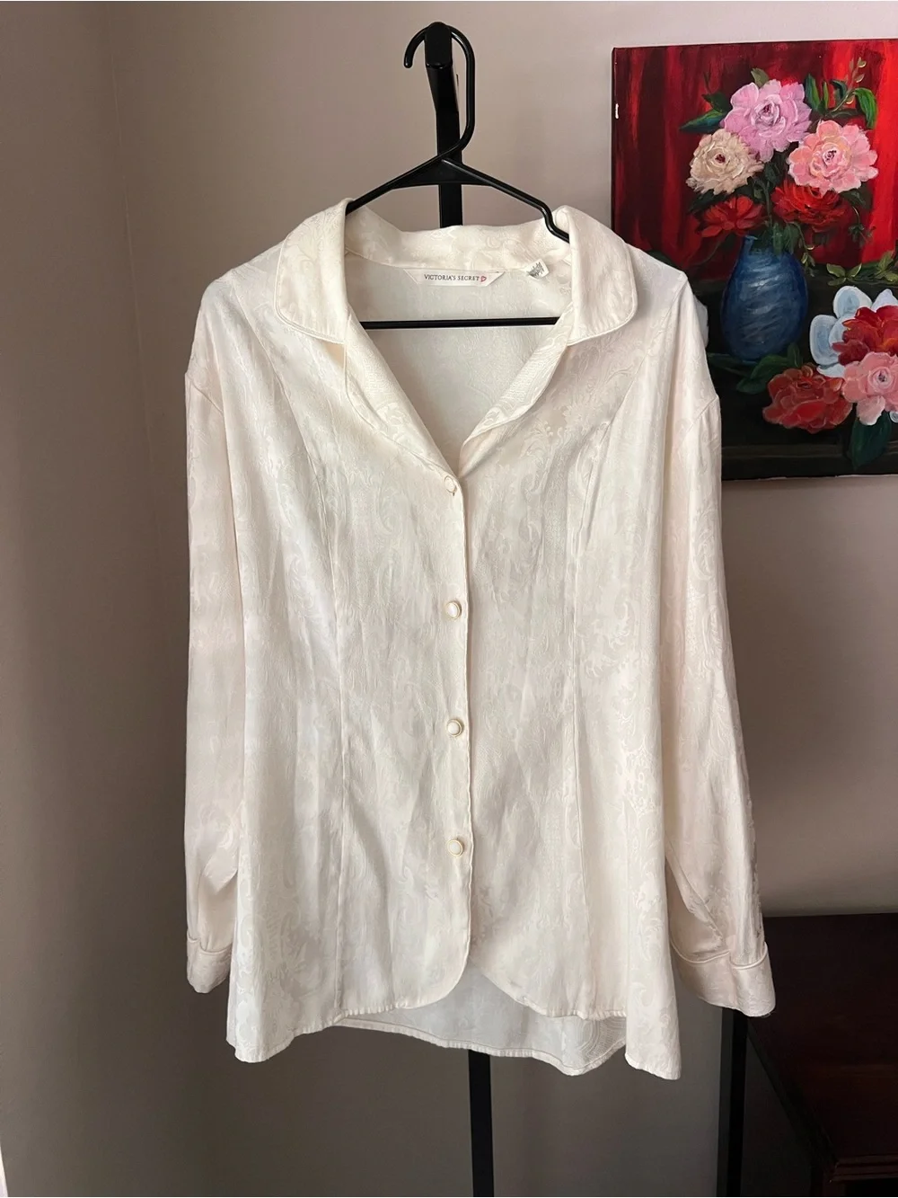 Victoria's Secret Ivory Satin Button-Front Shirt - Picture 1 of 8